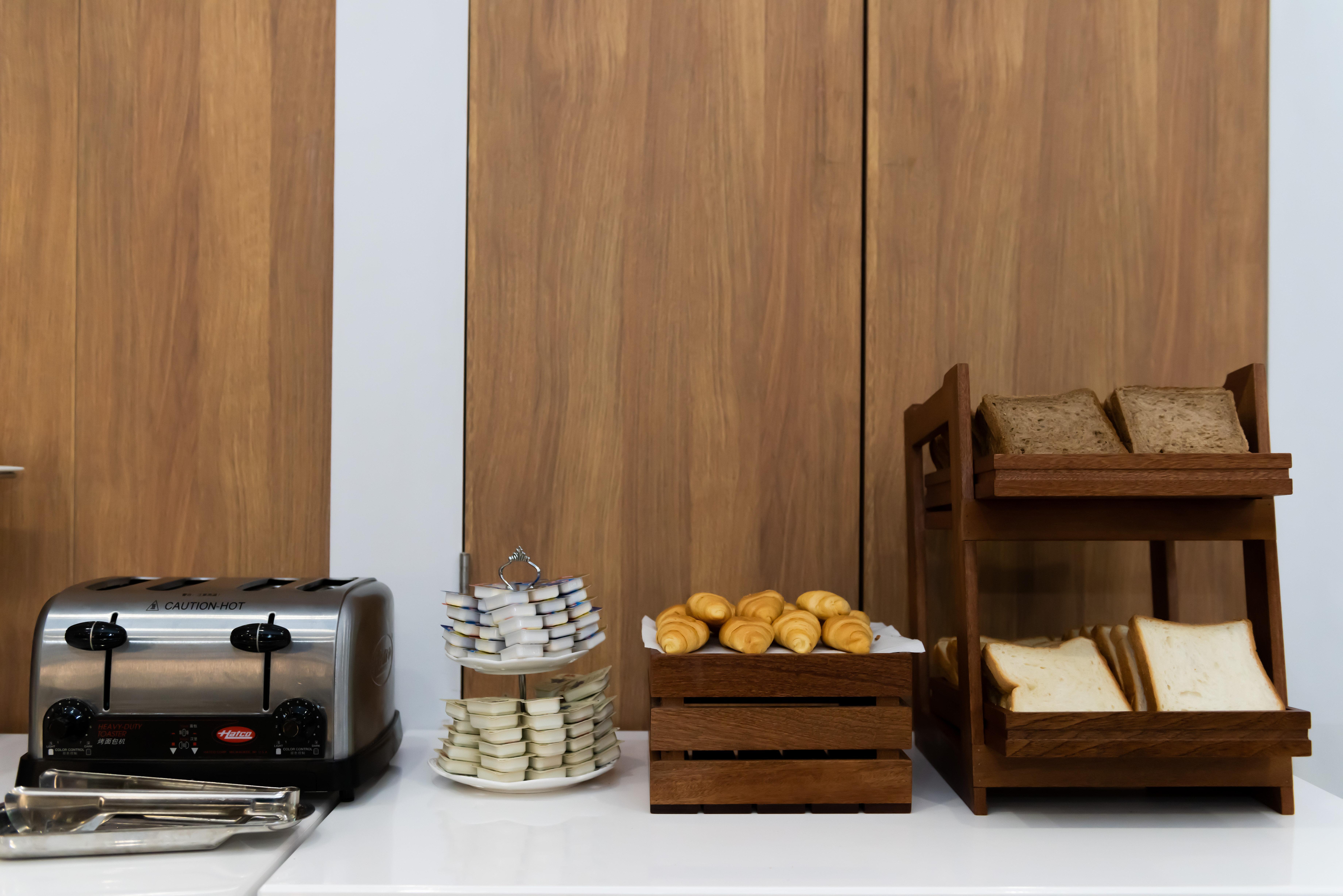 Holiday Inn Express Shanghai Tangzhen By Ihg - 20 Mins To Disney Land Buitenkant foto