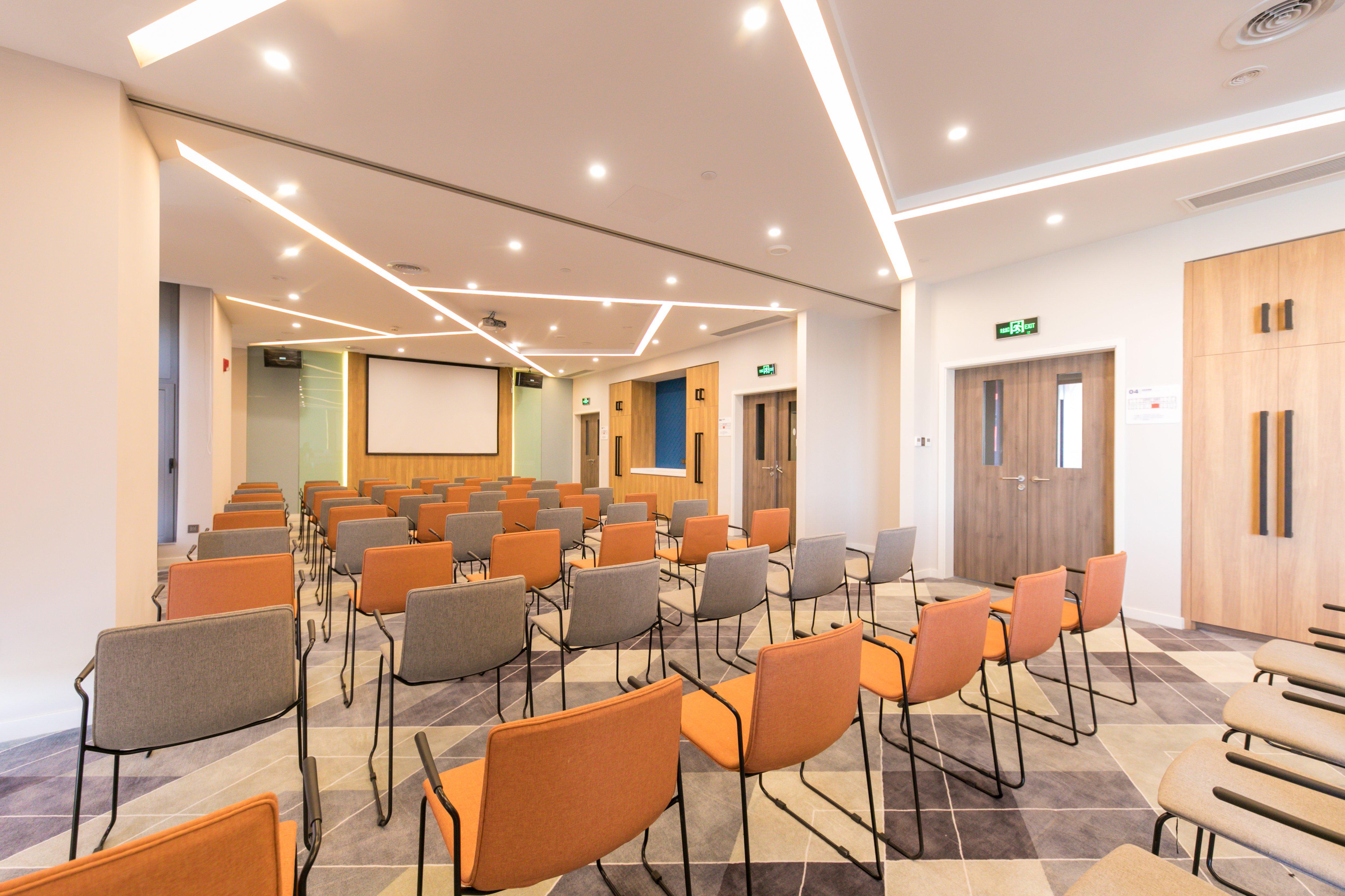 Holiday Inn Express Shanghai Tangzhen By Ihg - 20 Mins To Disney Land Buitenkant foto